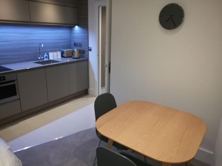 21 The Cocoa Suites York Extérieur photo